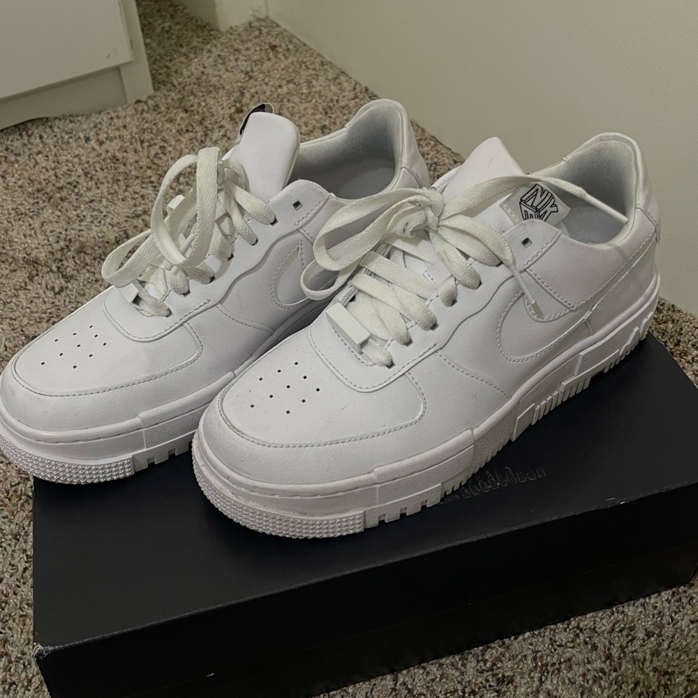 Nike Women’s Airforces